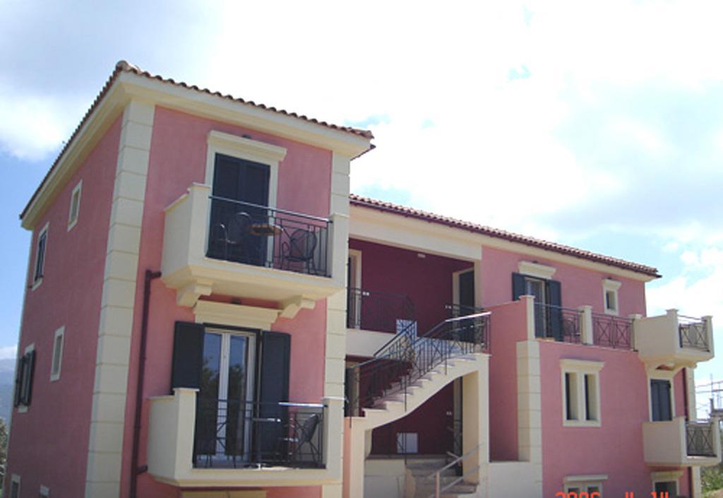 Kolona Apartments Lixouri Exterior foto